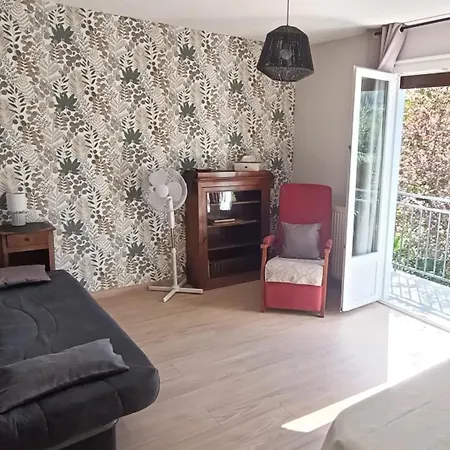 Holiday home Mes Racines *